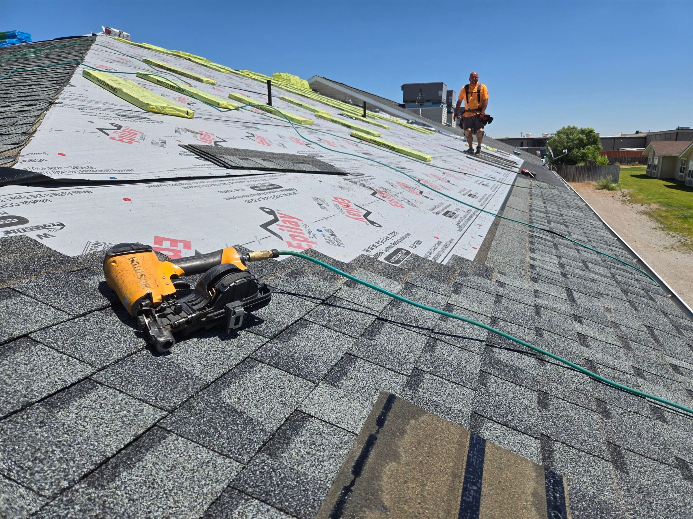 Commercial roofing project
